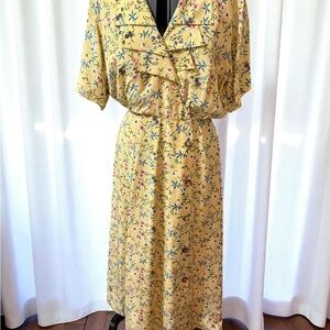 Chic Yellow Floral Midi Dress